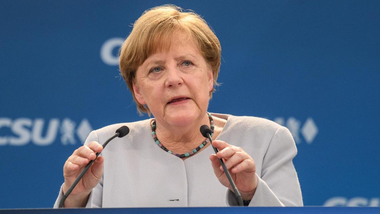 Bundeskanzlerin Angela Merkel (CDU) spricht am 28.05.2017 in München (Bayern) bei einem gemeinsamen Wahlkampftermin von CDU und CSU in einem Bierzelt auf der Truderinger Festwoche. 