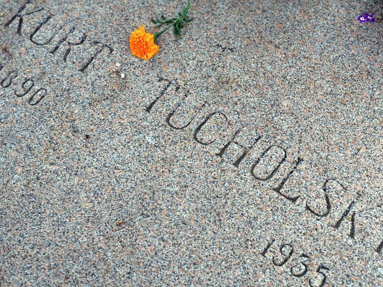 Die Grabstätte von Kurt Tucholsky in Schweden. Die Grabstätte von Kurt Tucholsky in Schweden.