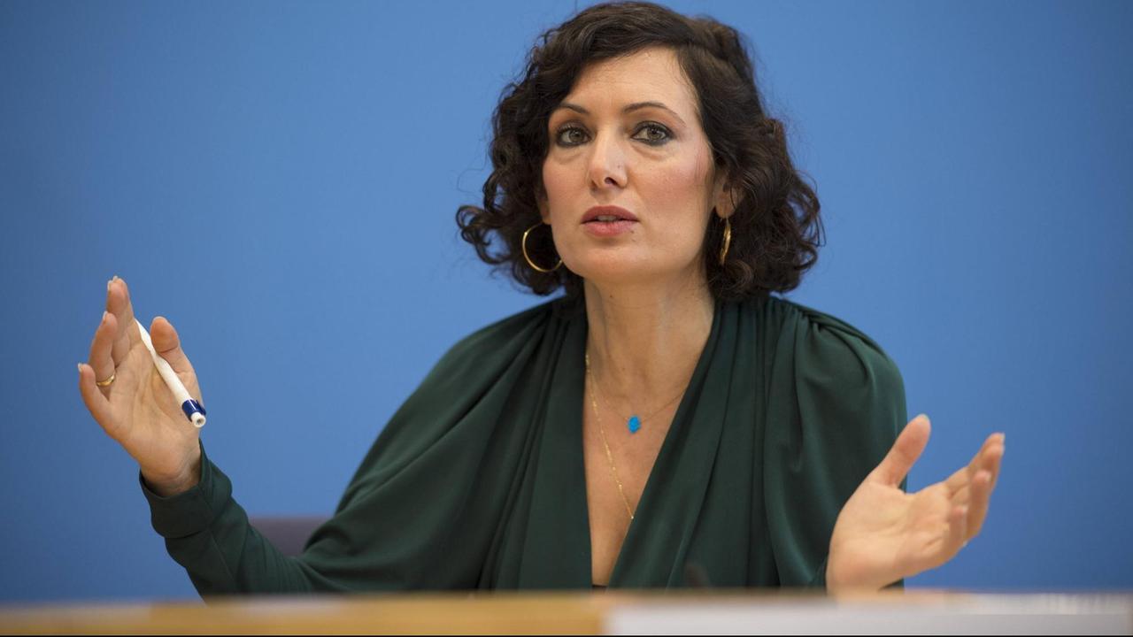 Naika Foroutan Naika Foroutan