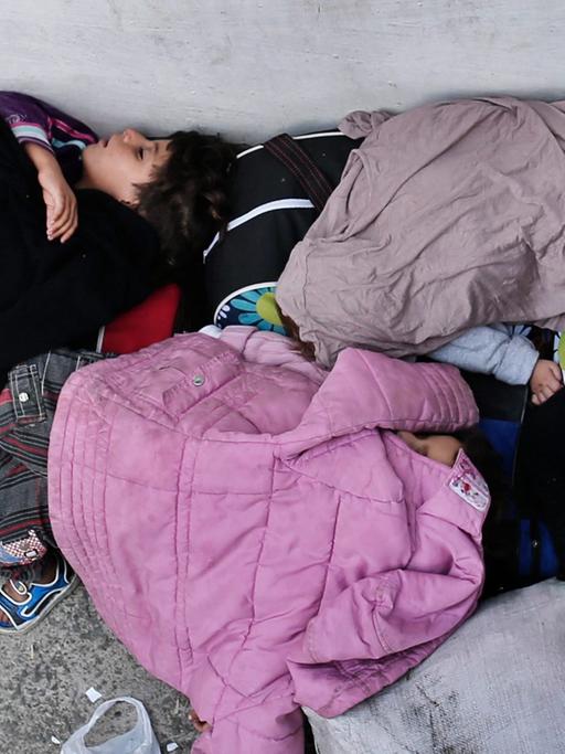 Flüchtlinge aus Syrien an einer Bus-Station in Istanbul