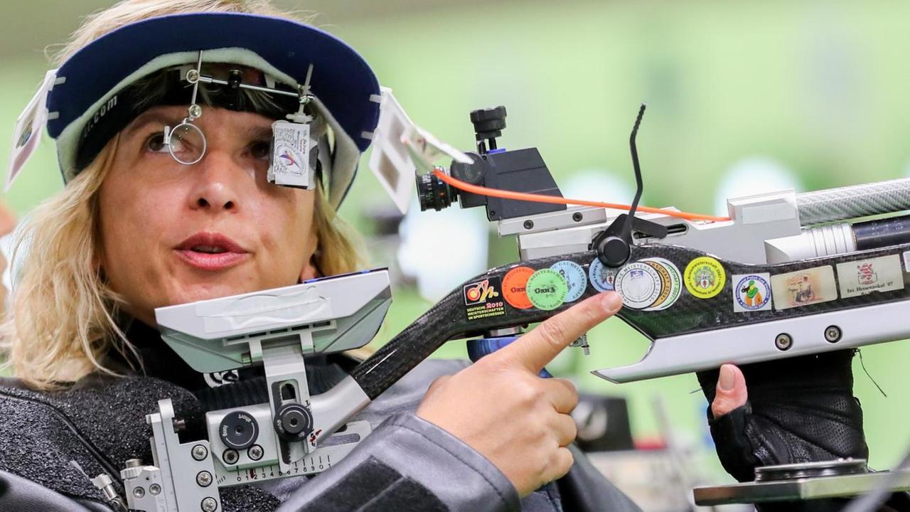 Sportschützin Manuela Schmermund in Rio 2016 bei den Paralympics