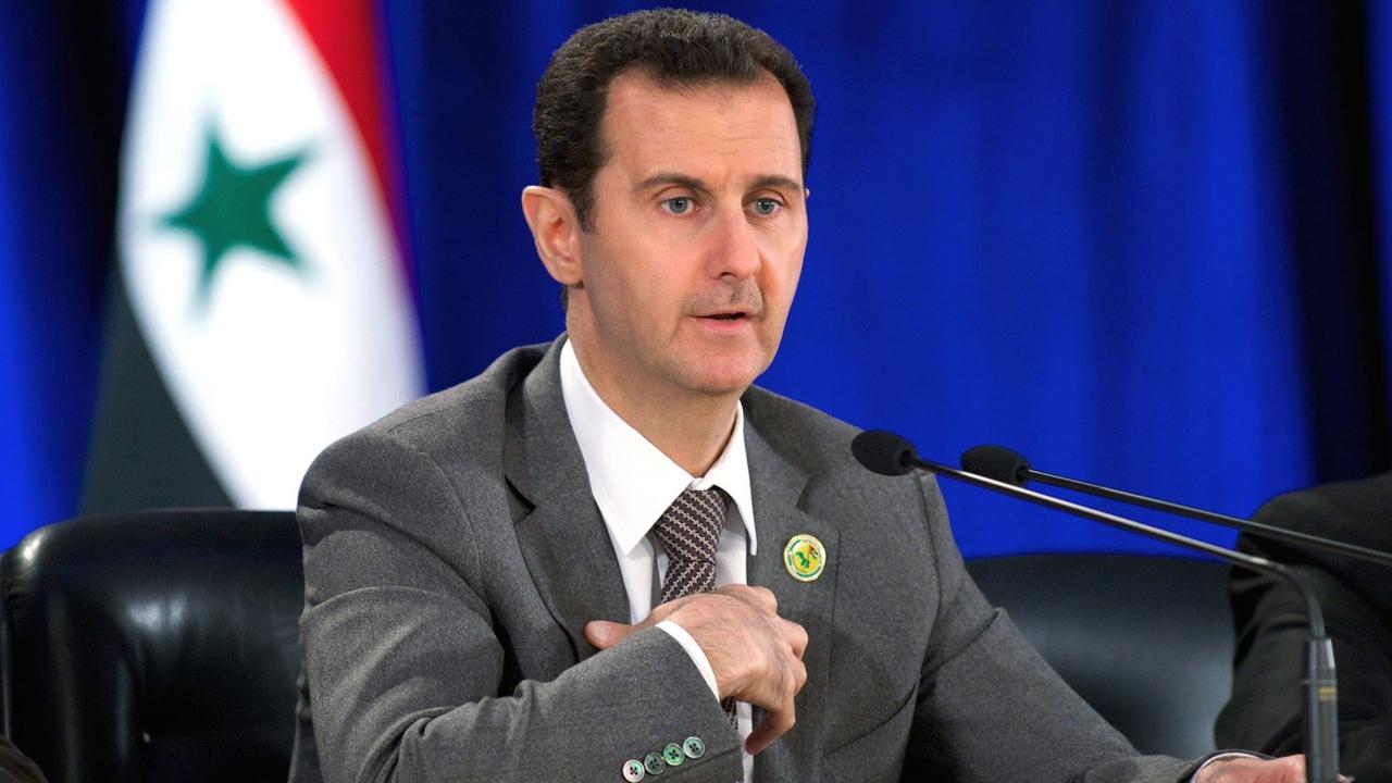 Baschar al-Assad ist im Moment Präsident von Syrien 
