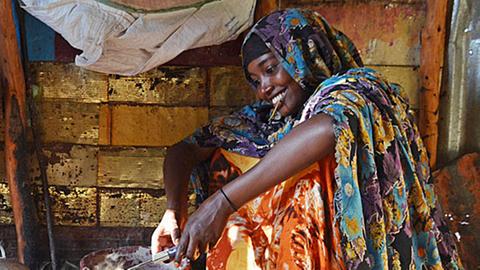 Eine Frau in Hargeisa, der Hauptstadt von Somaliland - die Menschen könnten Investoren gebrauchen.