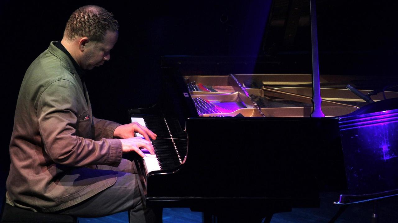 Amerikanischer Pianist, Craig Taborn, während seines Auftritts beim JazzFest in Brno, Tschechische Republik, am 15. März 2015.