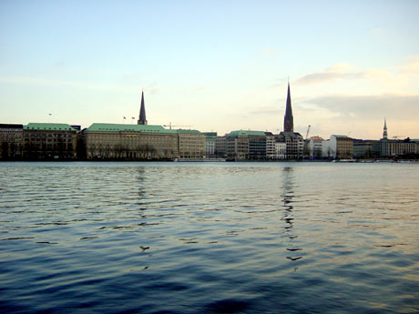 Blick auf die Binnenalster in Hamburg