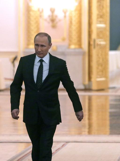 Russlands Präsident Wladimir Putin hält im Kreml die traditionelle Rede an die Nation