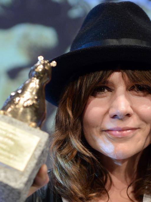 Die polnische Regisseurin Malgoska Szumowska wurde für ihren Film "Im Namen des..." mit dem Teddy-Award ausgezeichnet.