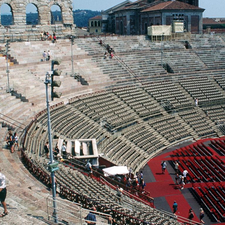 Olympische Spiele - Abschlussfeier in der Arena von Verona - noch fünf Entscheidungen am letzten Wettkampftag
