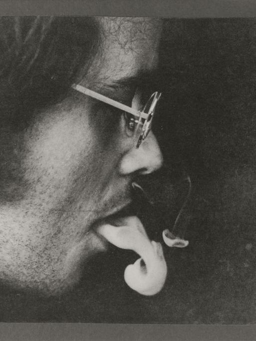 Der amerikanische Performancekünstler Terry Fox, 1970.