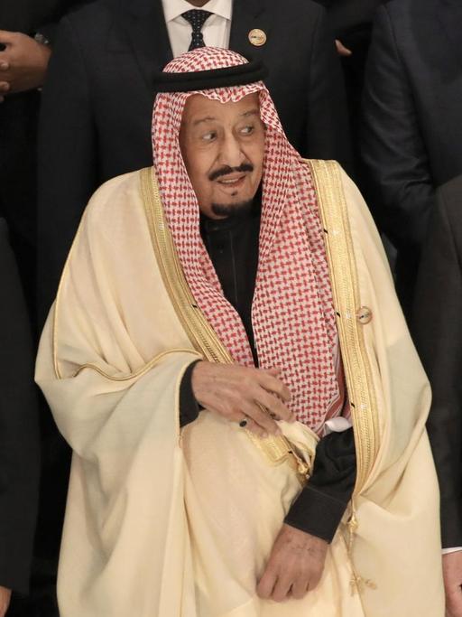 Der ägyptische Präsident Abdel Fattah el-Sisi, der saudische König Salman bin Abdulaziz Al Saud und der Präsident der EU-Kommission Jean-Claude Juncker 