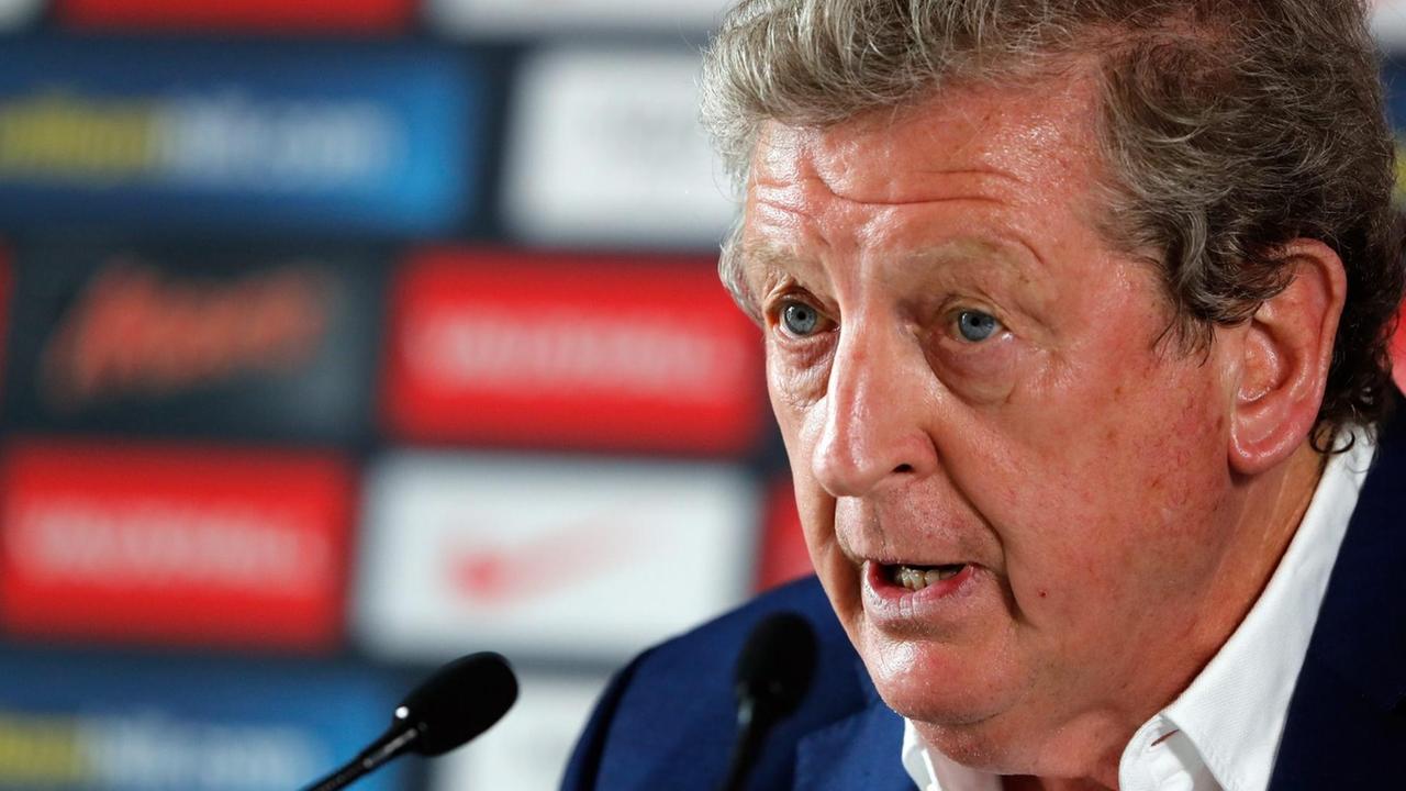 Roy Hodgson bei der Pressekonferenz nach dem Aus gegen Island.