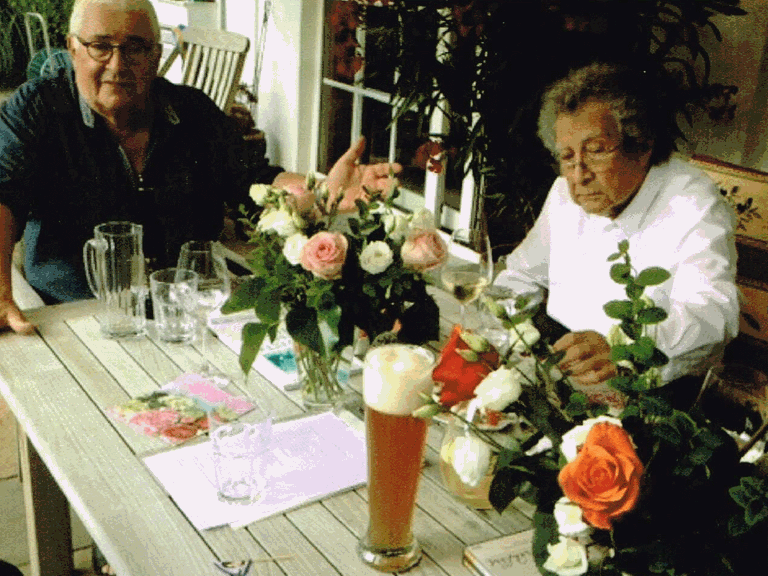 Der Musikpublizist Frank Schneider und der Komponist Juan Allende-Blin in Essen