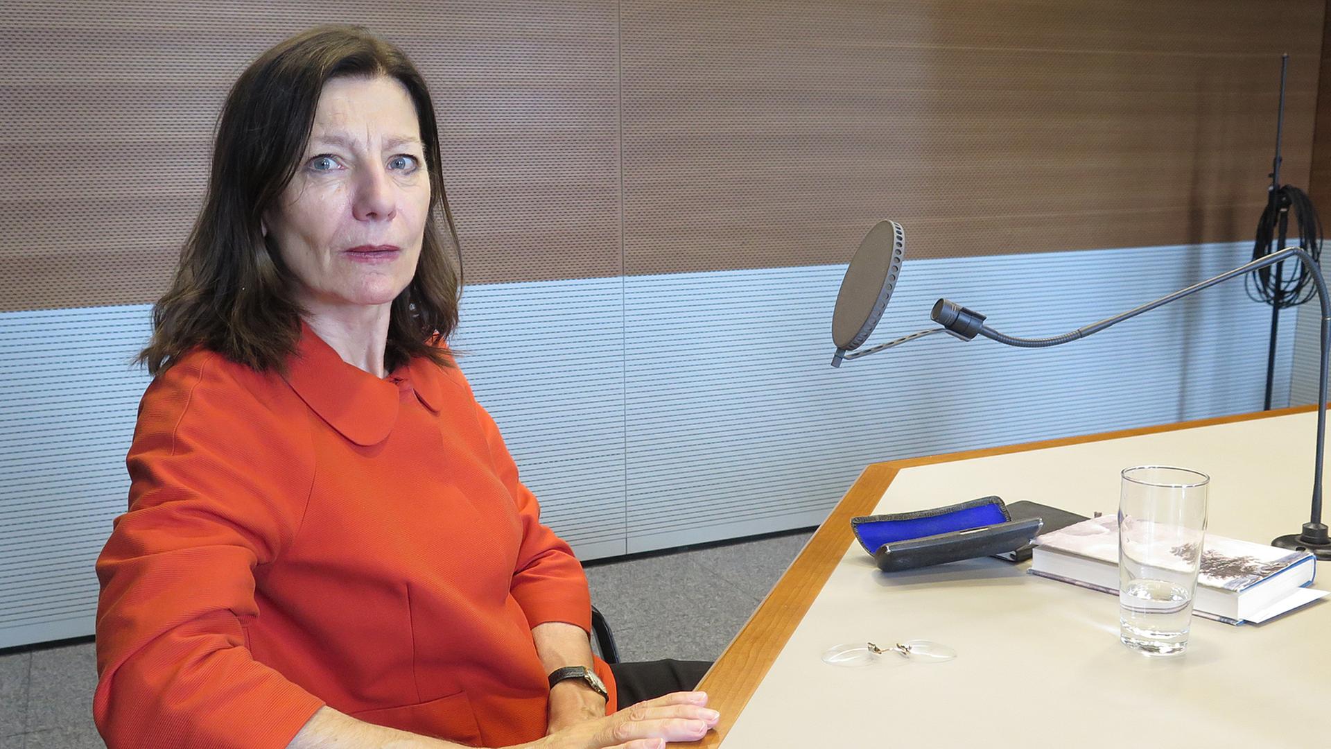 Die Schriftstellerin Ursula Krechel ist zu Gast in unserer Sendung "Im Gespräch".