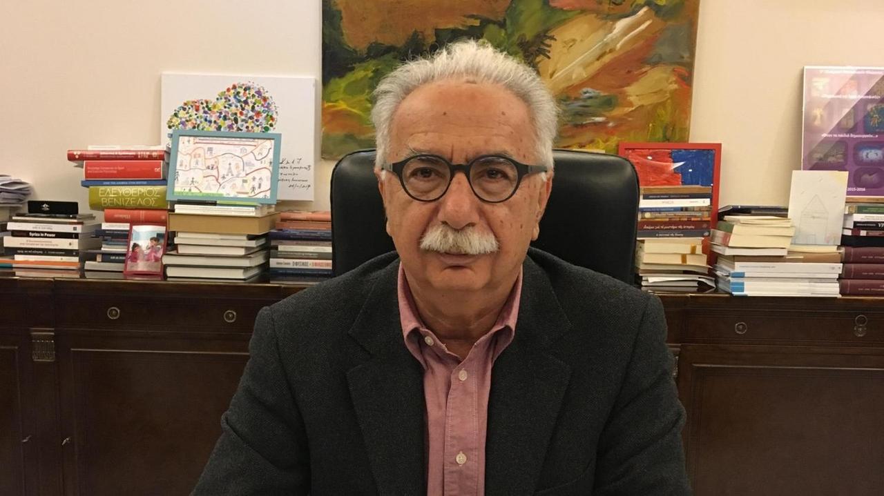 Der griechische Bildungs- und Religionsminister Kostas Gavroglou