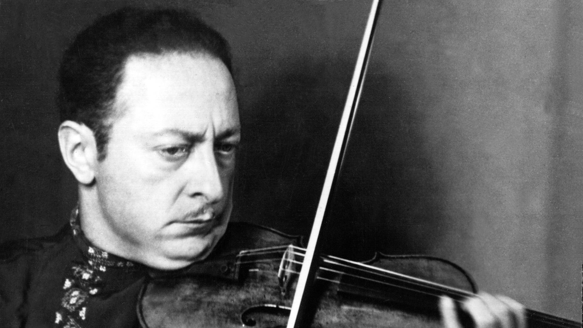 Der russisch-amerikanische Geiger und Musikpädagoge Jascha Heifetz