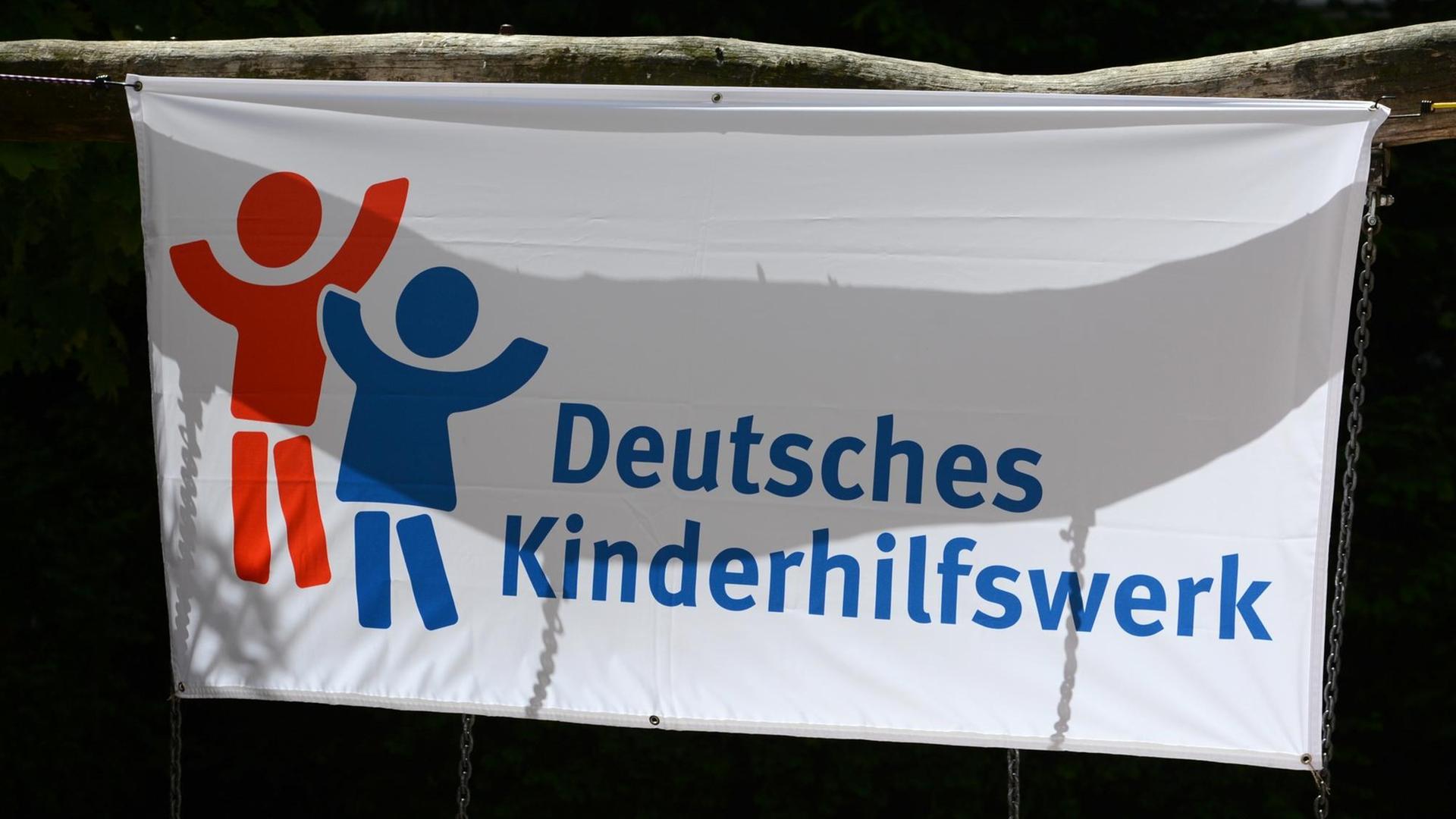 Das Logo des Deutschen Kinderhilfswerks.