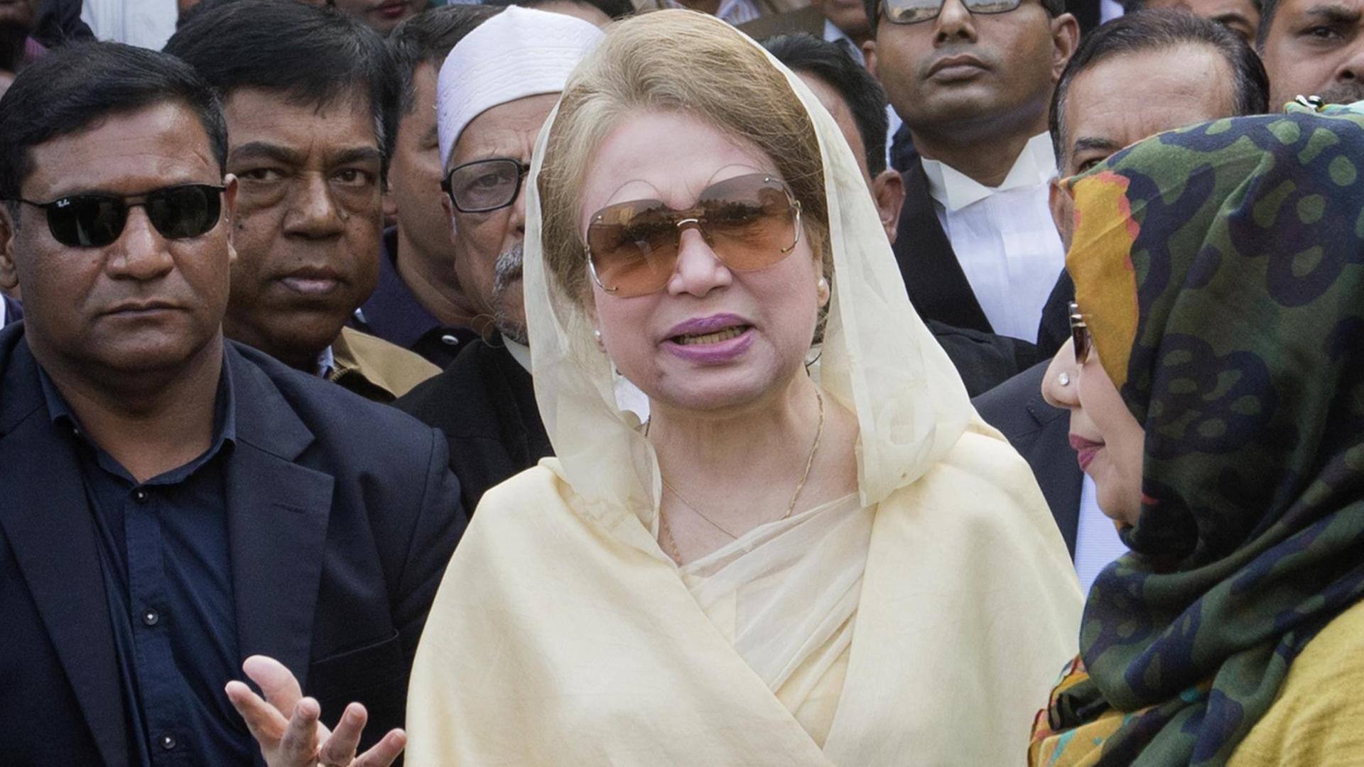 Die Oppositionsführerin Khaleda Zia aus Bangladesch.