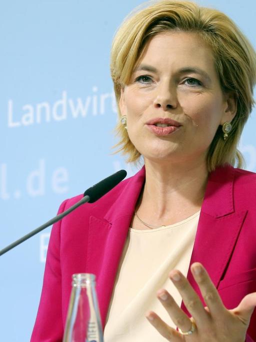 Bundeslandwirtschaftsministerin Julia Klöckner (CDU) bei der Vorstellung des Ernteberichts