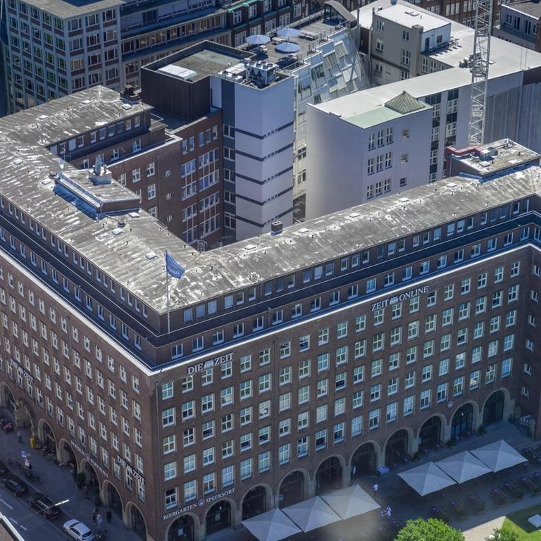 Luftaufnahme des Helmut-Schmidt-Hauses in Hamburg.
