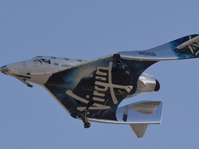 Testflug von SpaceShipTwo des privaten US-Raumfahrtunternehmens Virgin Galactic am 13. Dezember 2018 in Mojave, Kalifornien