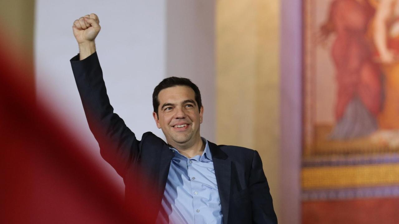 Syriza-Chef Alexis Tsipras am Wahlabend vor seinen Anhängern in Athen.