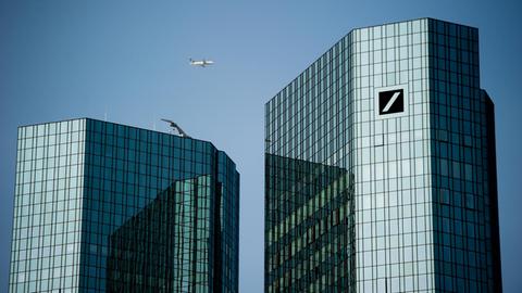 Das Gebäude der Zentrale der Deutschen Bank in Frankfurt am Main