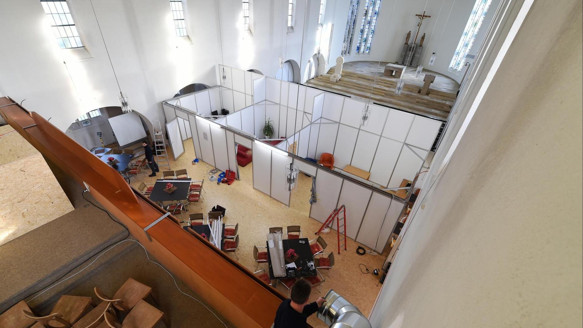 Die Kirche St. Maria in Liebenau am Bodensee wurde zur Flüchtlingsunterkunft umfunktioniert. Die Kirche St. Maria in Liebenau am Bodensee wurde zur Flüchtlingsunterkunft umfunktioniert.