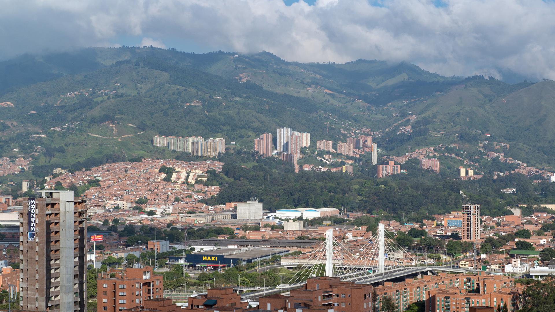 Blick auf Medellin in Kolumbien