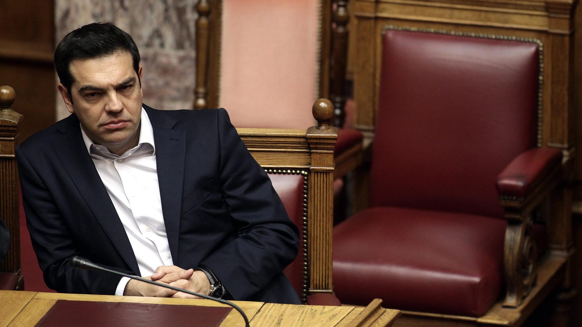 Der griechische Premierminister Alexis Tsipras am 27. Juni 2015 bei der Abstimmung über das Referendum zu den Forderungen der internationalen Geldgeber im Athener Parlament