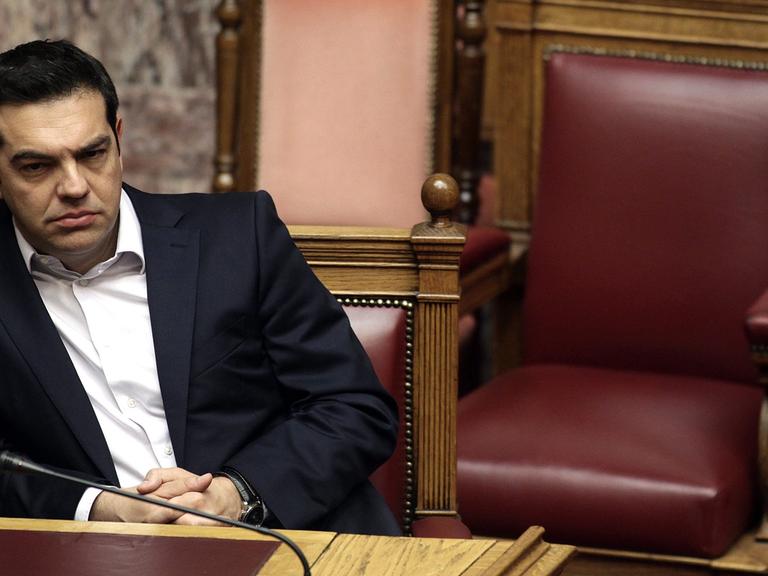 Der griechische Premierminister Alexis Tsipras am 27. Juni 2015 bei der Abstimmung über das Referendum zu den Forderungen der internationalen Geldgeber im Athener Parlament