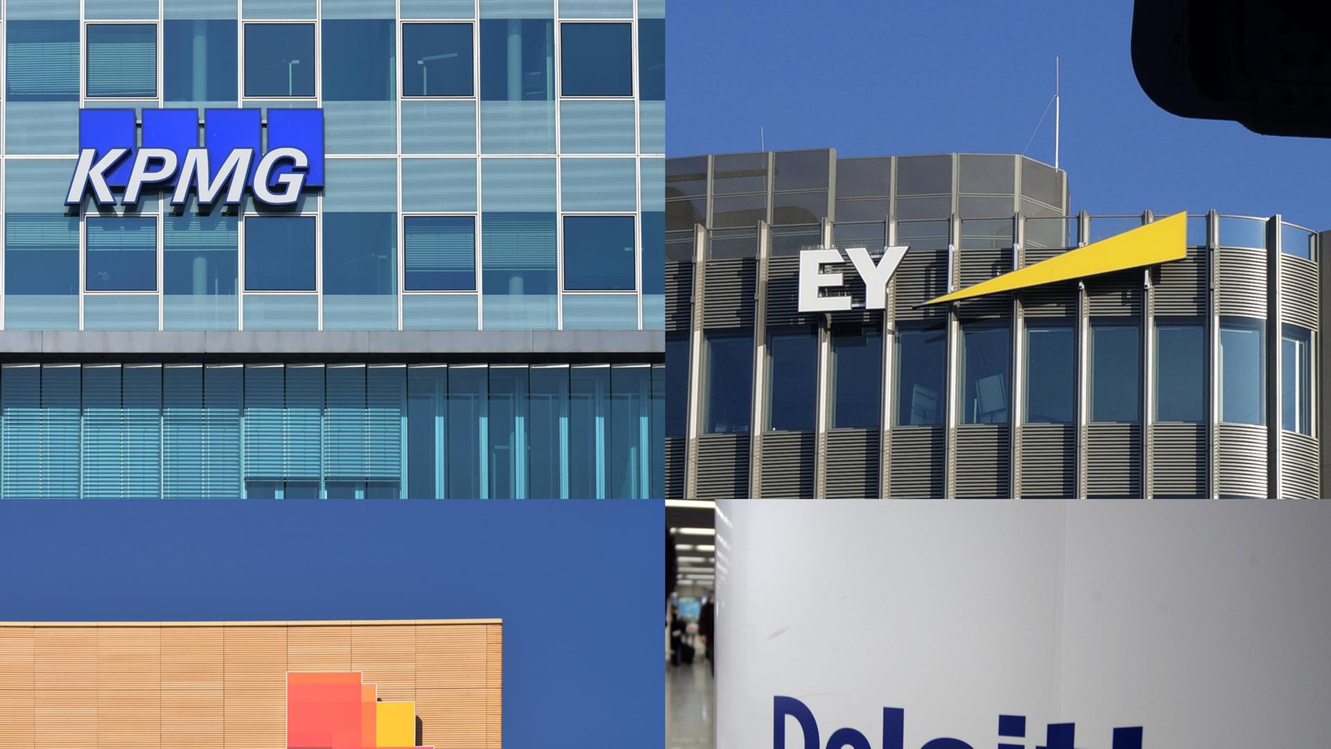 Die vier Logos der Wirtschaftsprüfungsgesellschaften KPMG, PWC, EY und Deloitte an Häuserfassaden, Montage aus vier Bildern.