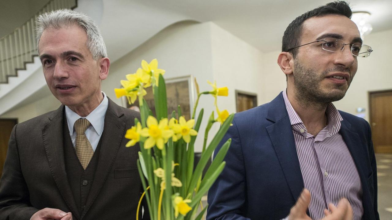 Der Frankfurter Oberbürgermeister Peter Feldmann (l., SPD) und der Spitzenkandidat der Frankfurter SPD, Mike Josef Der Frankfurter Oberbürgermeister Peter Feldmann (l., SPD) und der Spitzenkandidat der Frankfurter SPD, Mike Josef