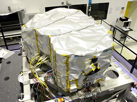 Blick auf die NIRSpec-Kamera für das James-Webb-Teleskop