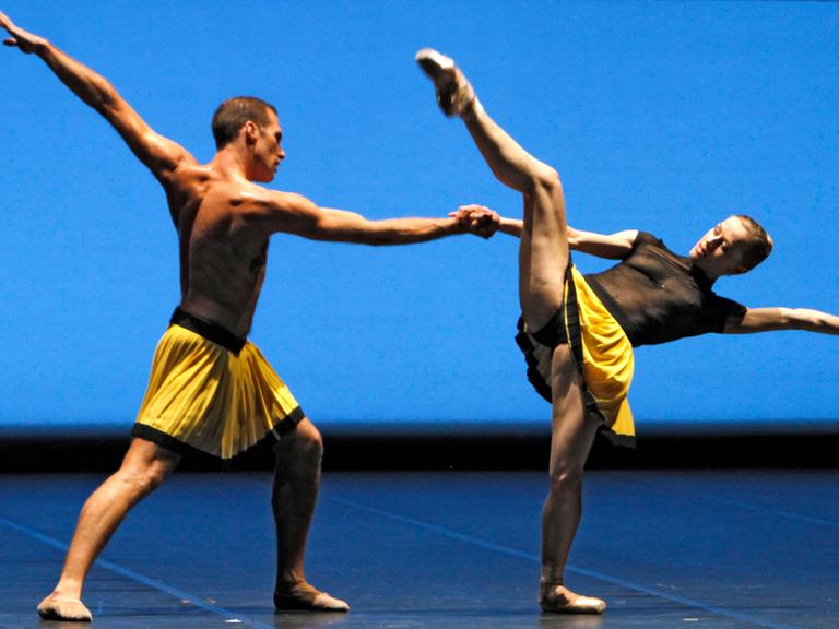 William Forsythes "Herman Schmerman" am Staatsballett Berlin.