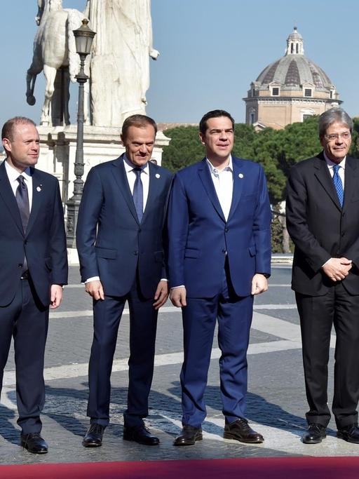 Maltas Premier Muscat, EU-Ratspräsident Tusk, Griechenlands Premierminister Tsipras und Gentiloni, Ministerpräsident von Italien posieren für Fotografen vor dem Beginn ihres Treffens in Rom anlässlich des 60. Jahrestages der Römischen Verträge.