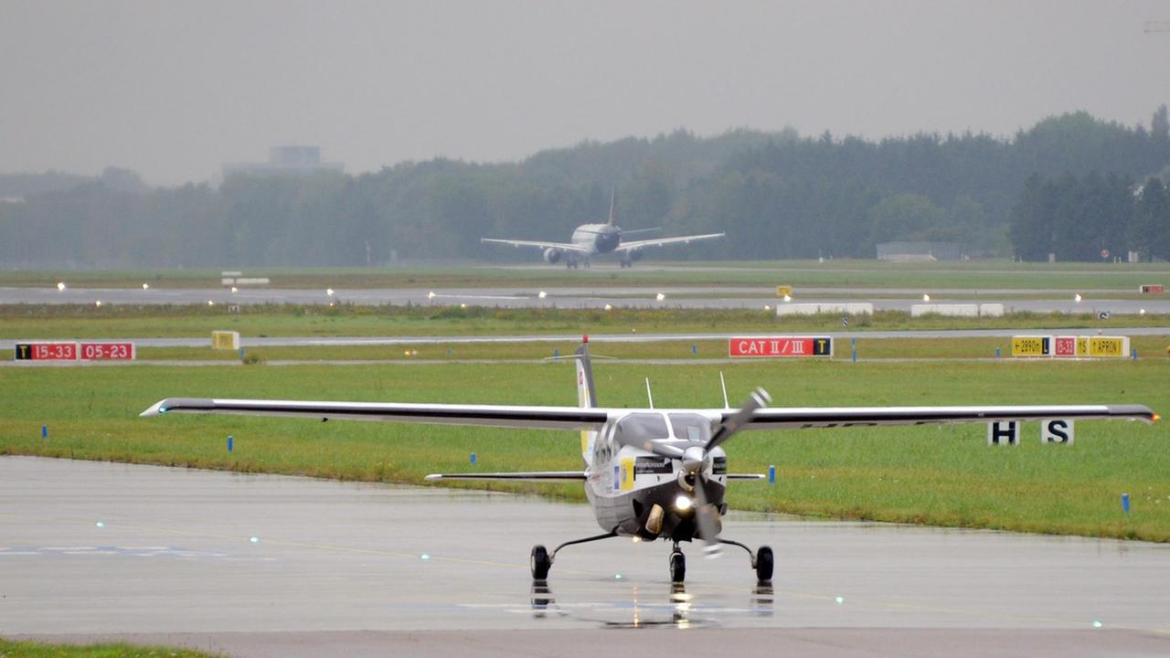 Cessna auf dem Hamburger Flughafen, 2012