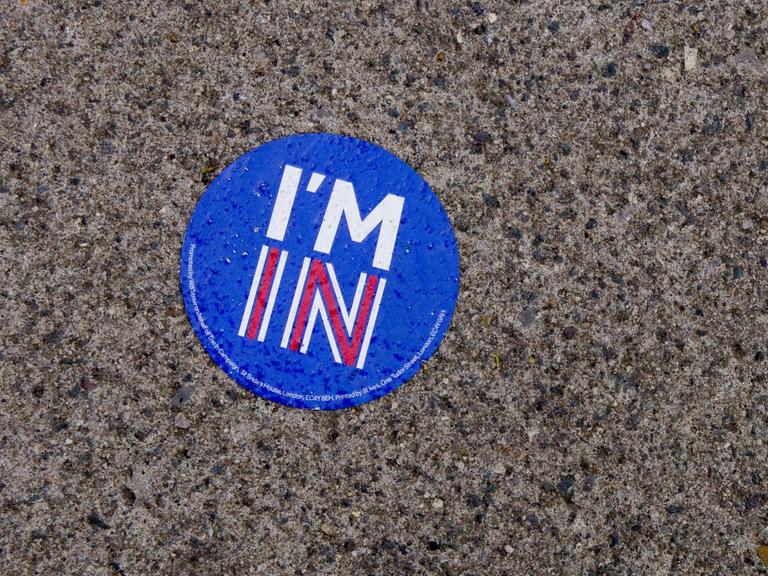 Ein Aufkleber mit der Aufschrift "I'm in" ("Ich bin drin") wirbt für Stimmen gegen den Brexit