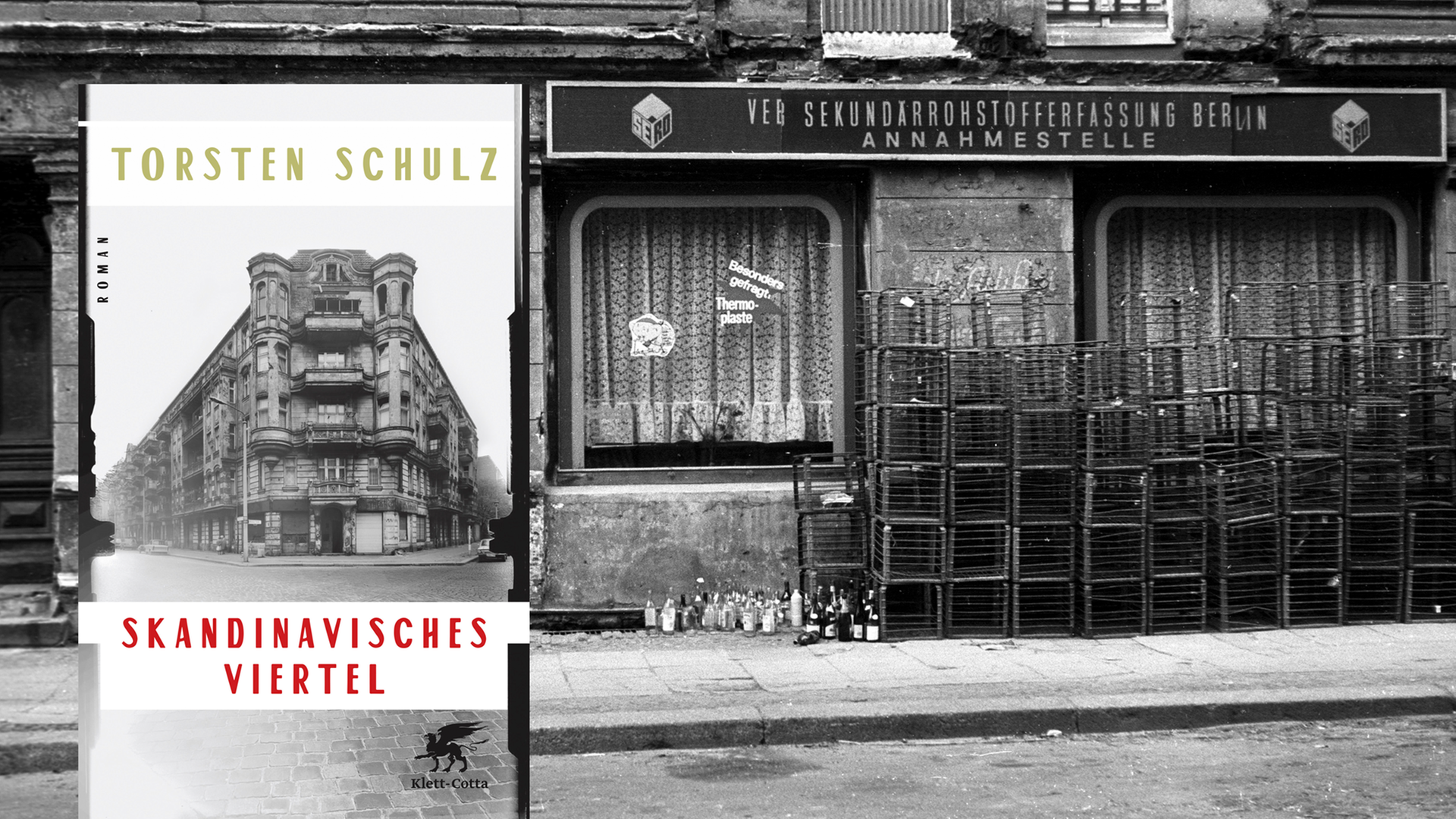 Schwarzweißaufnahme aus den 80ern aus dem Berliner Prenzlauer Berg. Zu sehen ist ein altes Geschäft, auf dem Gehsteig steht Leergut. Davor das Cover zu Torsten Schulz' Roman "Skandinavisches Viertel".