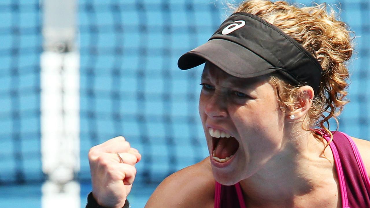 Die deutsche Tennisspielerin Laura Siegemund jubelt über einen gewonnenen Punkt.