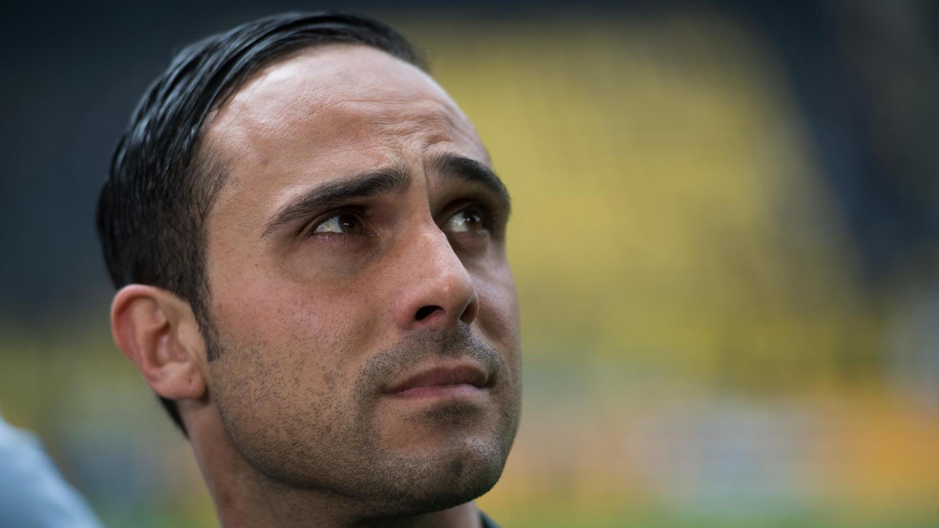 Trainer Alexander Nouri von Werder Bremen vor einem Spiel. (Foto: Bernd Thissen/dpa | Verwendung weltweit)