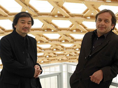 Der Japaner Shigeru Ban (l.) und der Franzose Jean de Gastines sind die Schöpfer des Center Pompidou in Metz.