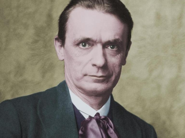 Porträtaufnahme von Rudolf Steiner (1916)