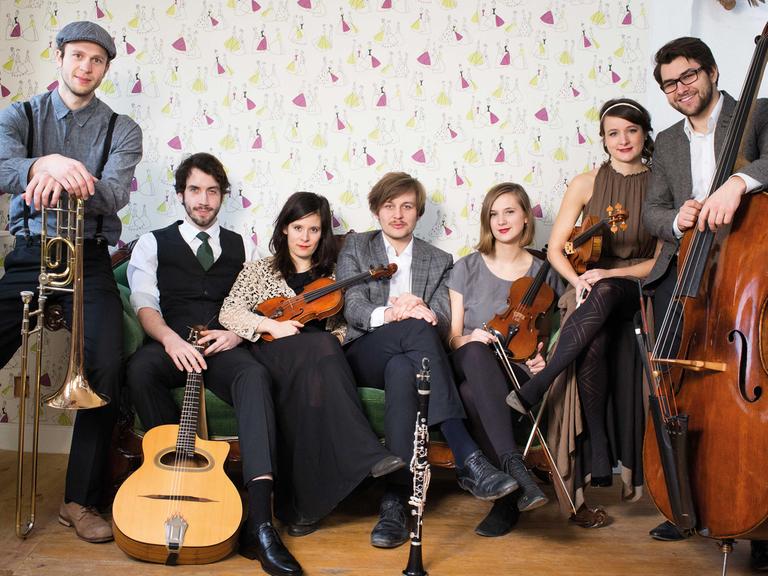 Die Klezmer-Band Yxalag