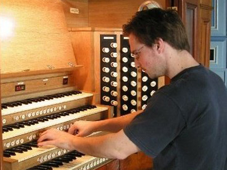 Orgelbauer Oliver Schulte aus Bonn