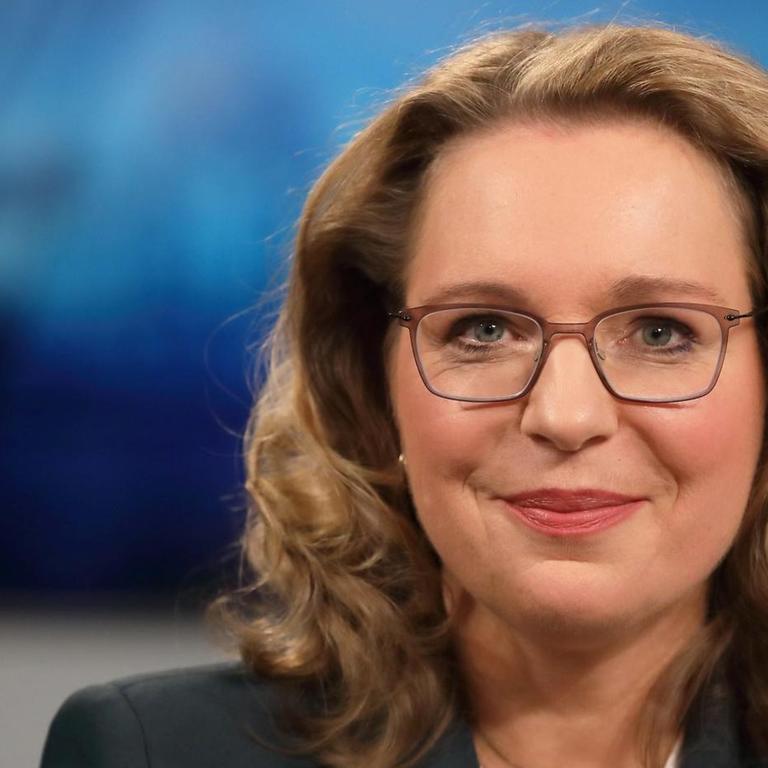 Die Ökonomin Claudia Kemfert, Leiterin der Abteilung Energie, Verkehr, Umwelt am Deutschen Institut für Wirtschaftsforschung Die Ökonomin Claudia Kemfert, Leiterin der Abteilung Energie, Verkehr, Umwelt am Deutschen Institut für Wirtschaftsforschung
