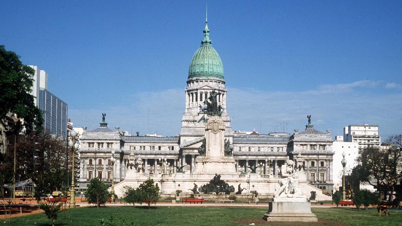 Blick auf das Kongress-Gebäude in der argentinischen Hauptstadt Buenos Aires,