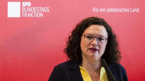 Vorsitzende Andrea Nahles vor einer Sitzung der SPD-Bundestagsfraktion im Bundestag