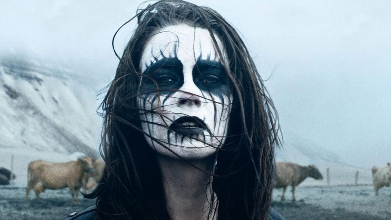 Die Schauspielerin Thorbjörg Helga Thorgilsdóttir als Hera im Film "Metalhead" von Ragnar Bragason