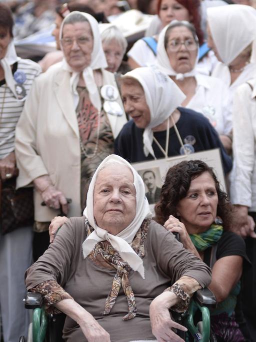 Die Großmütter der Plaza de Mayo