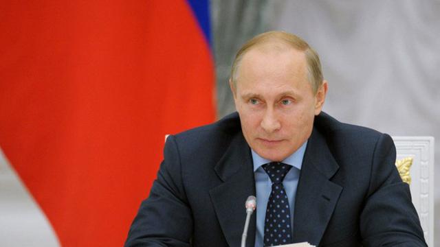 Der russische Präsident Wladimir Putin spricht am 23.06.2014 auf einem Treffen des Präsidentenrates für Wissenschaft und Bildung im Kreml in Moskau teil.